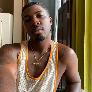 Meet your Posher, Ennis